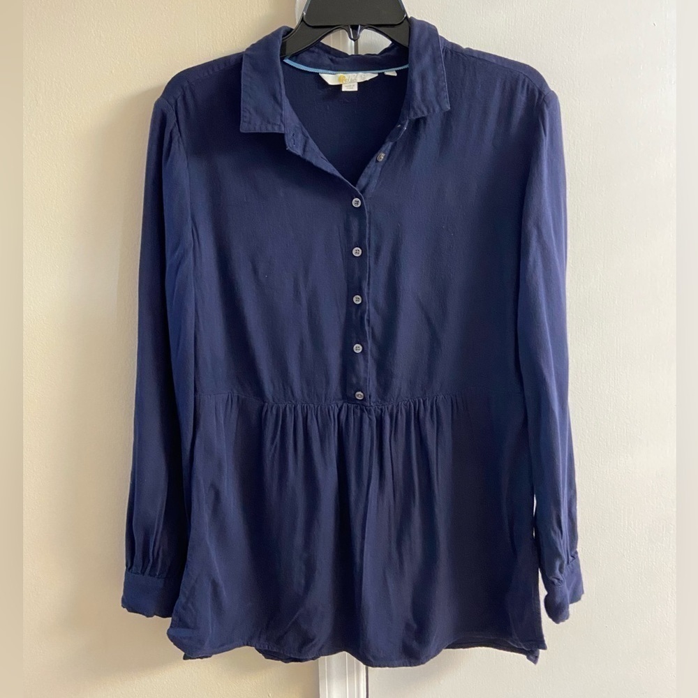 Boden blouse pop over 1/4 button up baby doll long sleeves. Sz 8 Regular